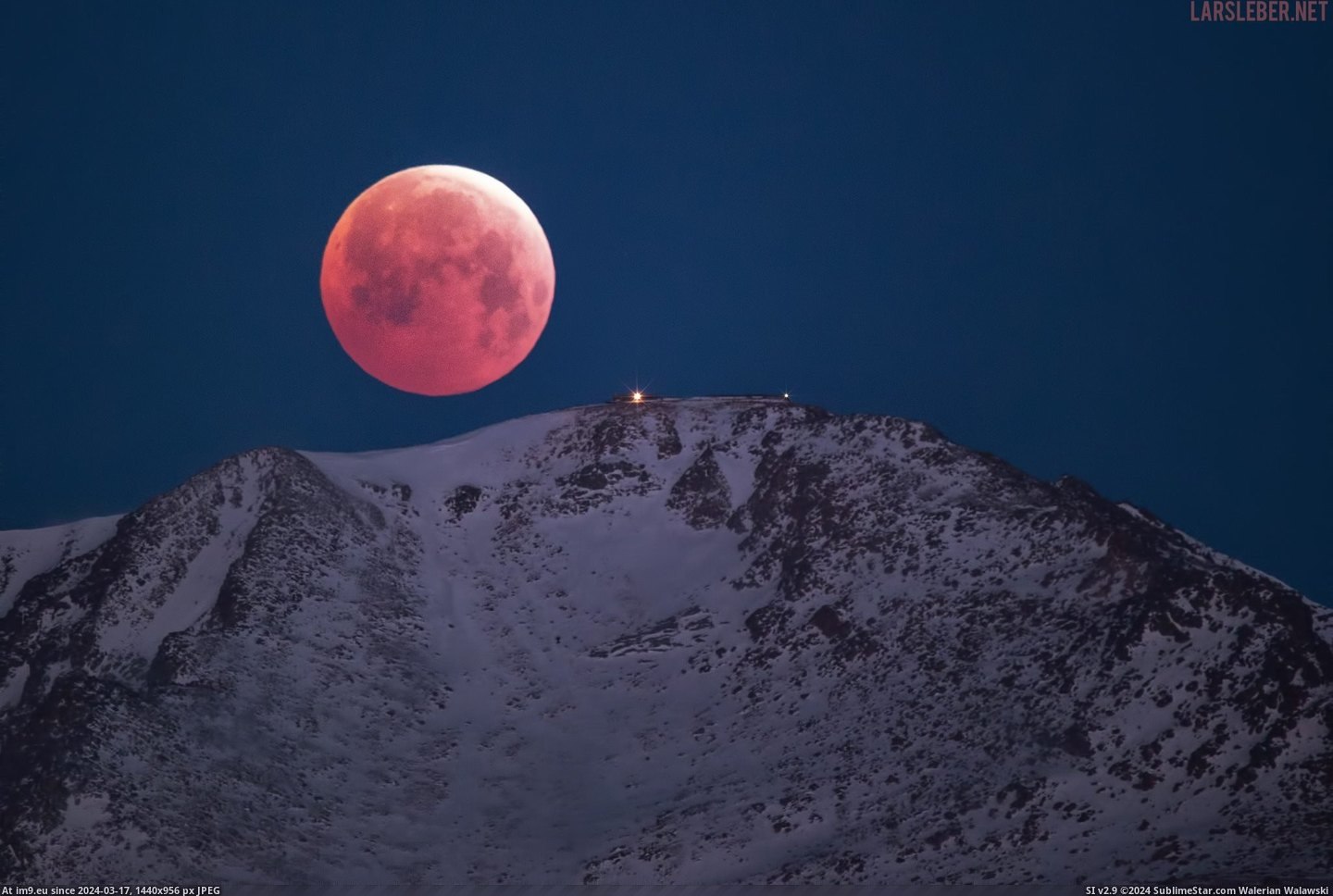 #Moon #Blood #Pikes #Peak Blood Moon and Pikes Peak Pic. (Image of album Alternative-News.tk))