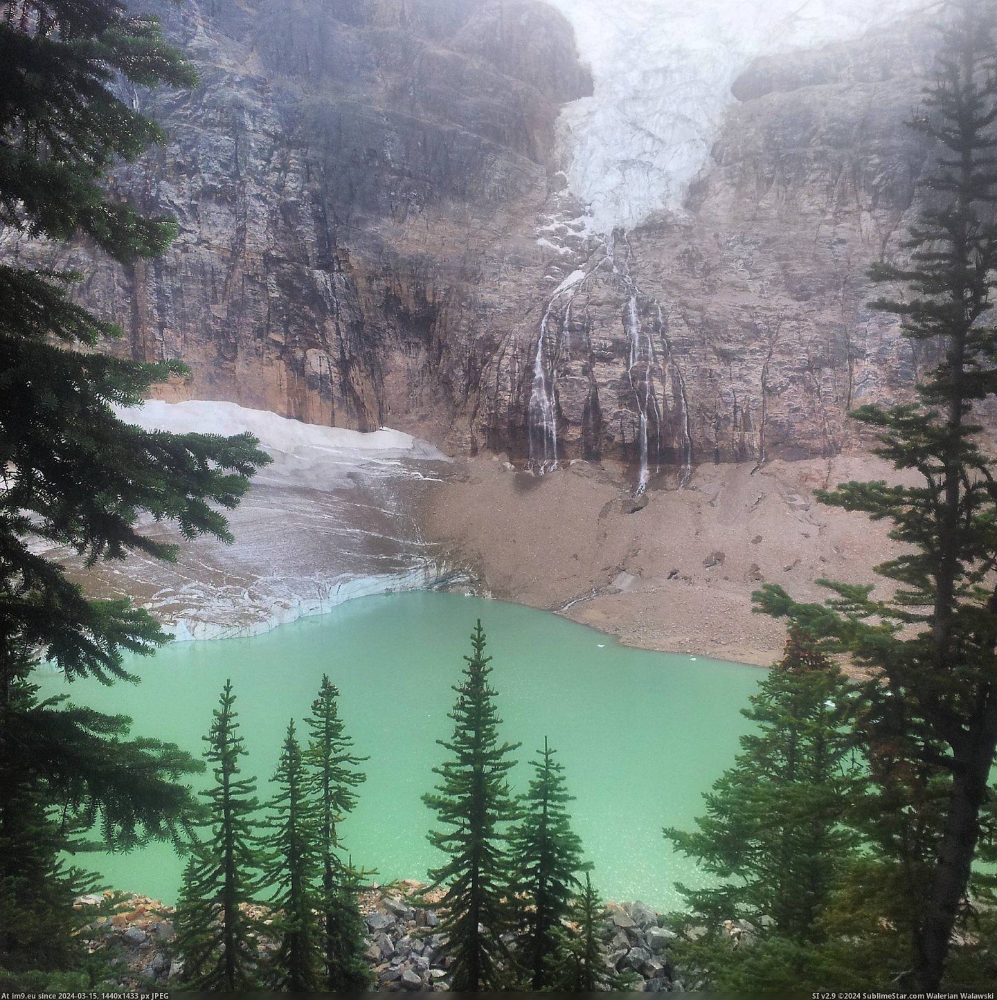 #Park #National #Angel #Quality #Highly #Crappy #Recommend #Seein #Glacier #Excuse #Jasper #2448x2448 [Earthporn] [2448x2448] Excuse the crappy quality. This is Angel Glacier in Jasper National Park, I would highly recommend seein Pic. (Bild von album My r/EARTHPORN favs))