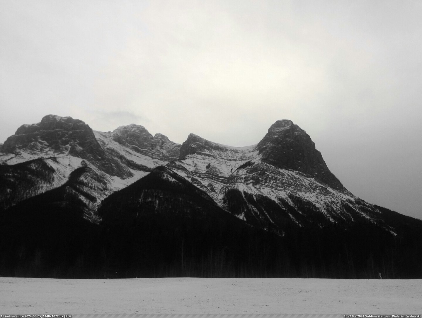 #Shot #Beautiful #Quick #2048x1536 #Mountains #Phone [Earthporn] A quick shot on my phone. Beautiful Canmore mountains. [OC] [2048x1536] Pic. (Изображение из альбом My r/EARTHPORN favs))
