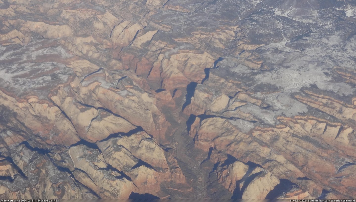 #Park #National #Zion #4608x2592 #Utah #Aerial [Earthporn] Aerial view of Zion National Park, Utah [4608x2592] Pic. (Obraz z album My r/EARTHPORN favs))
