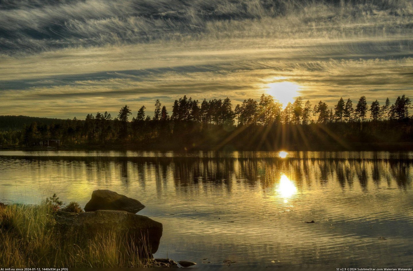 #Evening #Sweden #Autumn [Earthporn] Autumn evening in Sweden [2700x1764] [OC] Pic. (Obraz z album My r/EARTHPORN favs))