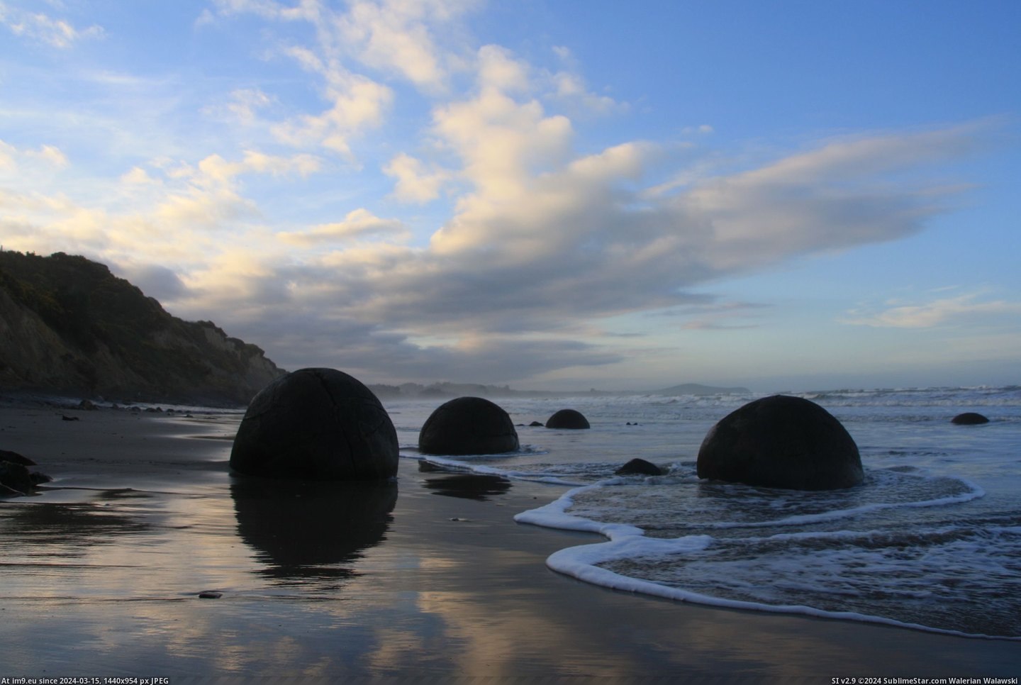 #Zealand #Balls #Moeraki #2916x1944 #Boulders [Earthporn] Balls! Moeraki Boulders, New Zealand.[2916x1944] [OC] Pic. (Bild von album My r/EARTHPORN favs))