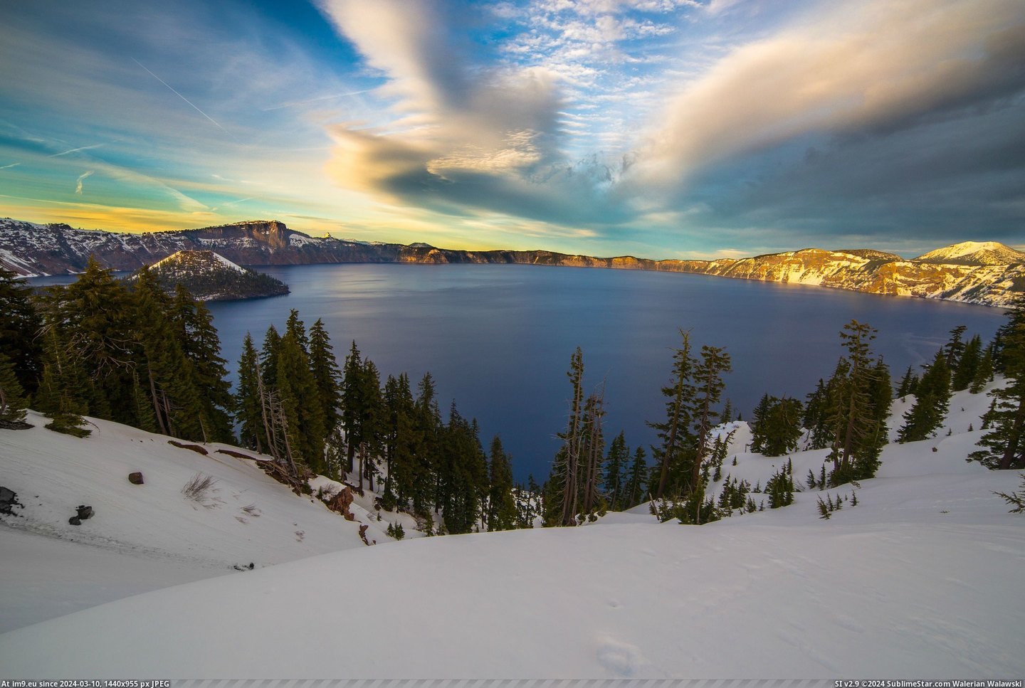 #Lake #Sunset #Overcast #Little #Crater [Earthporn] Crater Lake at sunset with a little overcast. [5137x3425] Pic. (Image of album My r/EARTHPORN favs))