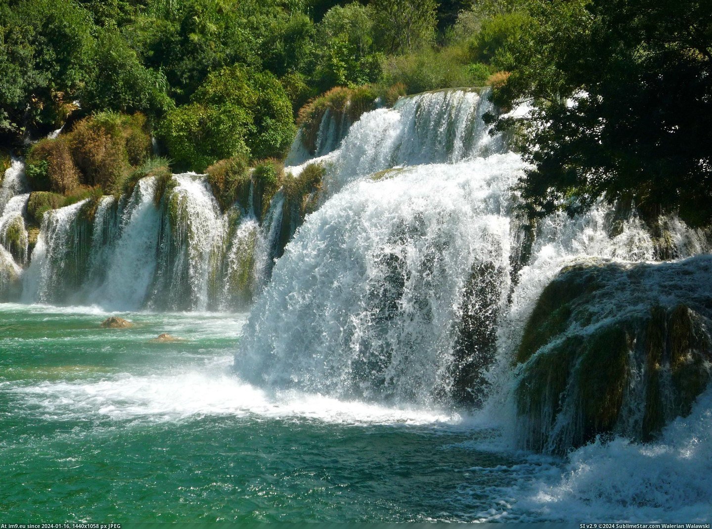 #Park #Beautiful #Croatia #Waterfalls #World #National [Earthporn] Croatia has some of the most beautiful waterfalls in the world (Krka National Park) [OC] [2736 x 2022] Pic. (Bild von album My r/EARTHPORN favs))