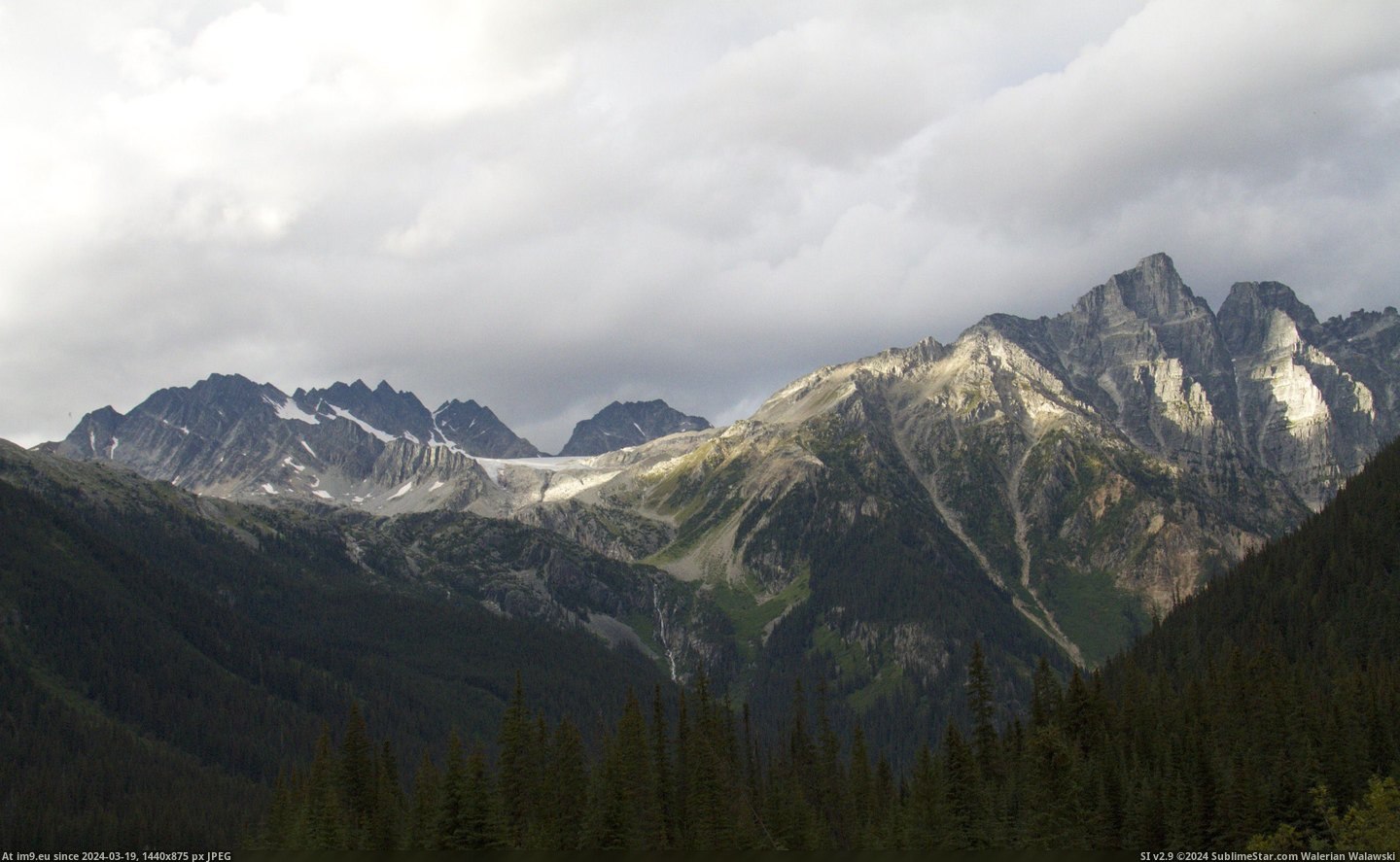 #Driving  #Banff [Earthporn] Driving to Banff, AB [2592x1587] [OC] Pic. (Bild von album My r/EARTHPORN favs))