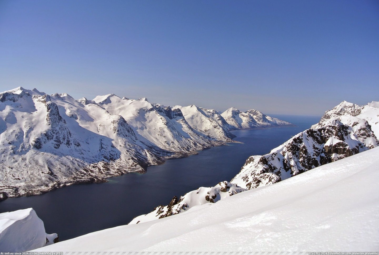 #Norway  #2048x1371 [Earthporn] Ersfjorden, Tromsø, Norway - As seen from Buren (802m) [2048x1371] Pic. (Image of album My r/EARTHPORN favs))