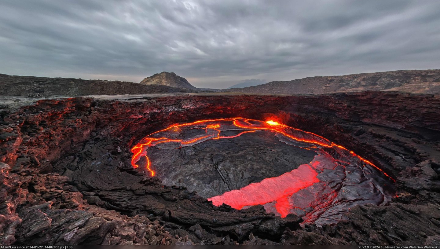 #2560x1440 #Volcano #Airpano #Erta #Ethiopia #Ale [Earthporn] Erta Ale volcano, Ethiopia (by airpano) [2560x1440] Pic. (Obraz z album My r/EARTHPORN favs))