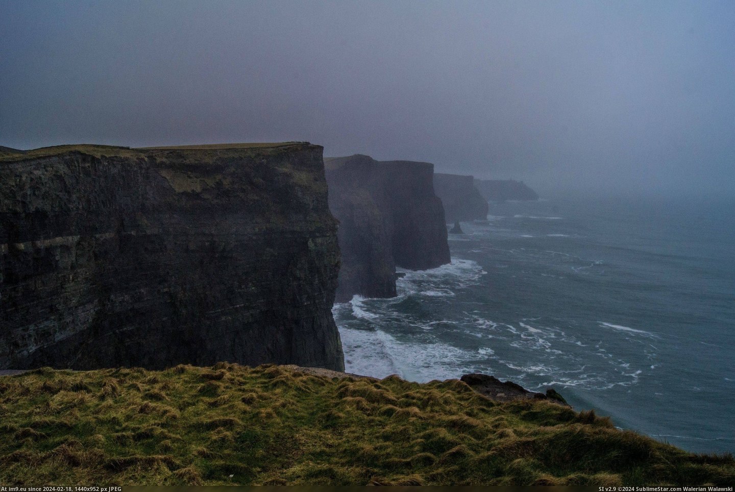 #Stunning #Cliffs #Moher #Rain [Earthporn] Even in the rain the Cliffs of Moher are stunning  (2755x1833) Pic. (Image of album My r/EARTHPORN favs))