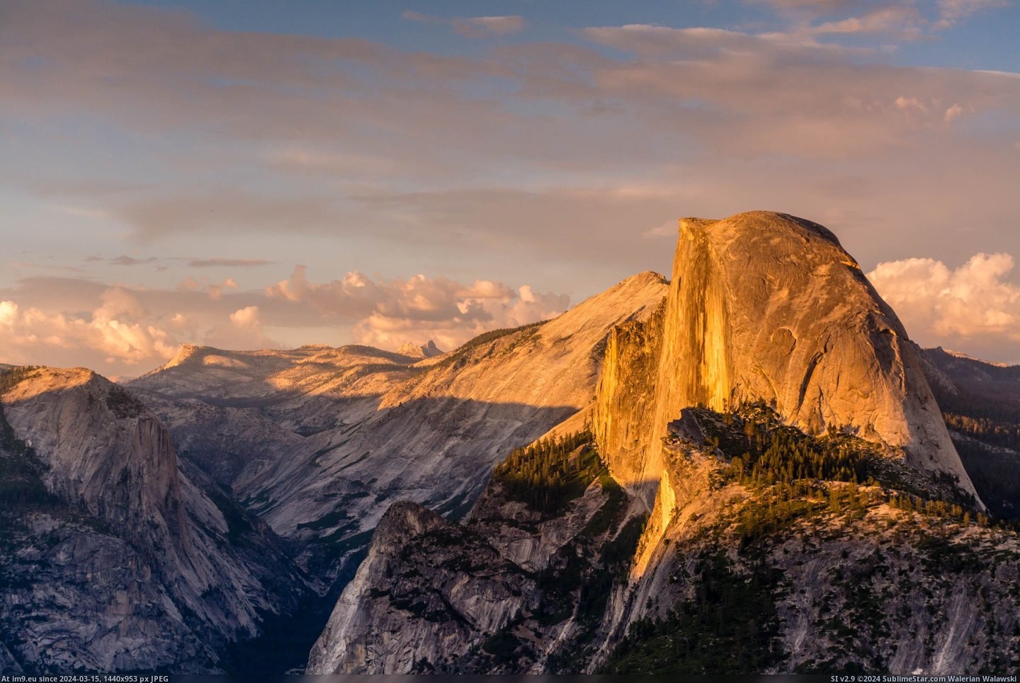 #Sunset #Yosemite #2400x1600 #Golden #Dome [Earthporn] Golden sunset on Half Dome, Yosemite [2400x1600] Pic. (Изображение из альбом My r/EARTHPORN favs))