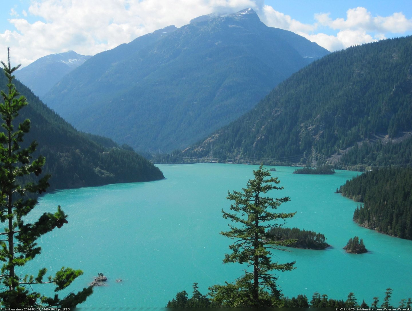 #Beautiful #Lake #Sister #Lakes #Visited #Expecting #Diablo #Told #Washington #Wasn [Earthporn] I visited my sister in Washington. She told me the lakes were beautiful but I wasn't expecting this. Diablo Lake, WA Pic. (Bild von album My r/EARTHPORN favs))