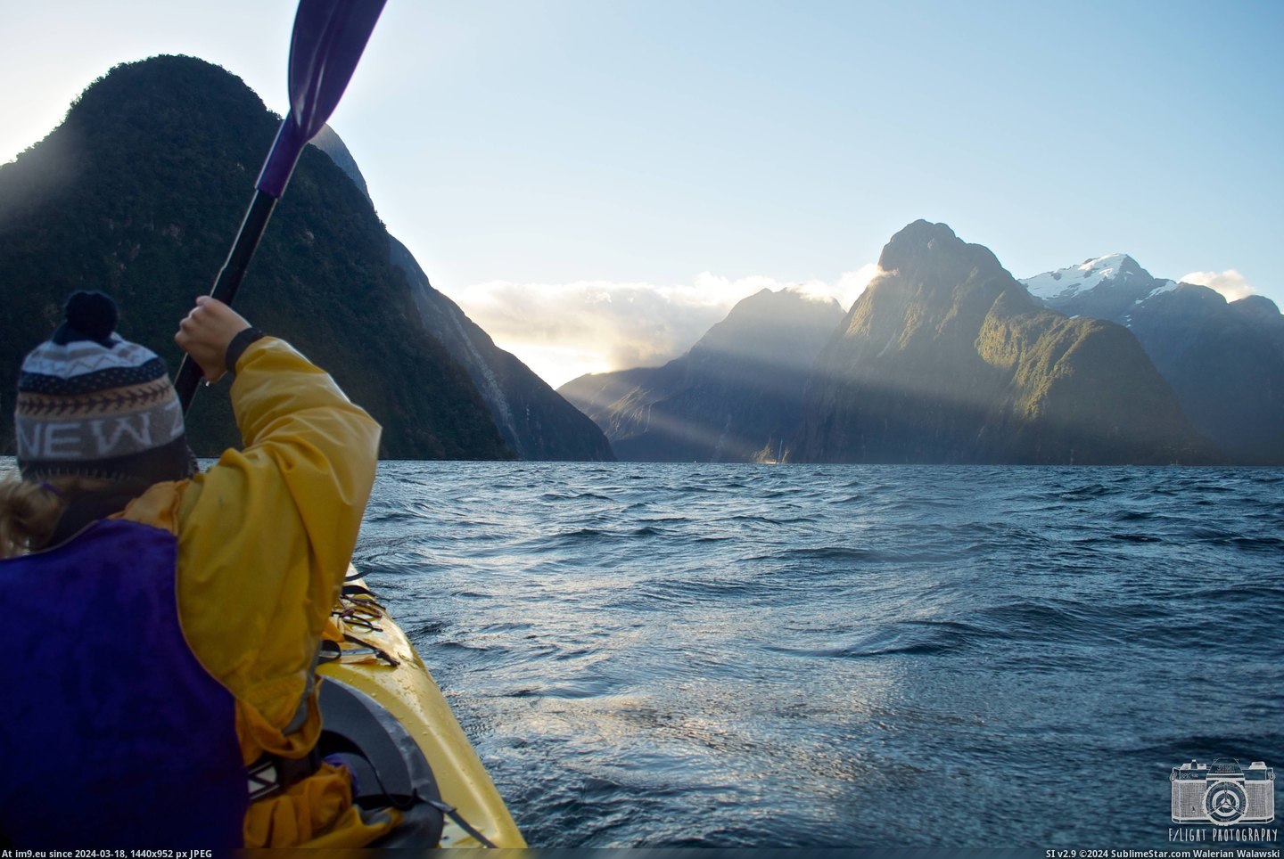 #Park #National #Zealand #Milford #Kayaking #Sound #4288x2848 #Fiordland [Earthporn] Kayaking the Milford Sound, Fiordland National Park, New Zealand [4288x2848] [OC] Pic. (Obraz z album My r/EARTHPORN favs))