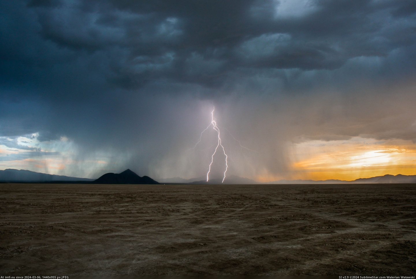 #Wallpaper #Black #Beautiful #Wallpapers #Sand #Storm #Lightning #Nevada #Rock #Sky #Desert #Clouds [Earthporn] Lightning Storm at Black Rock Desert, Nevada  [3400x2266] Pic. (Image of album My r/EARTHPORN favs))