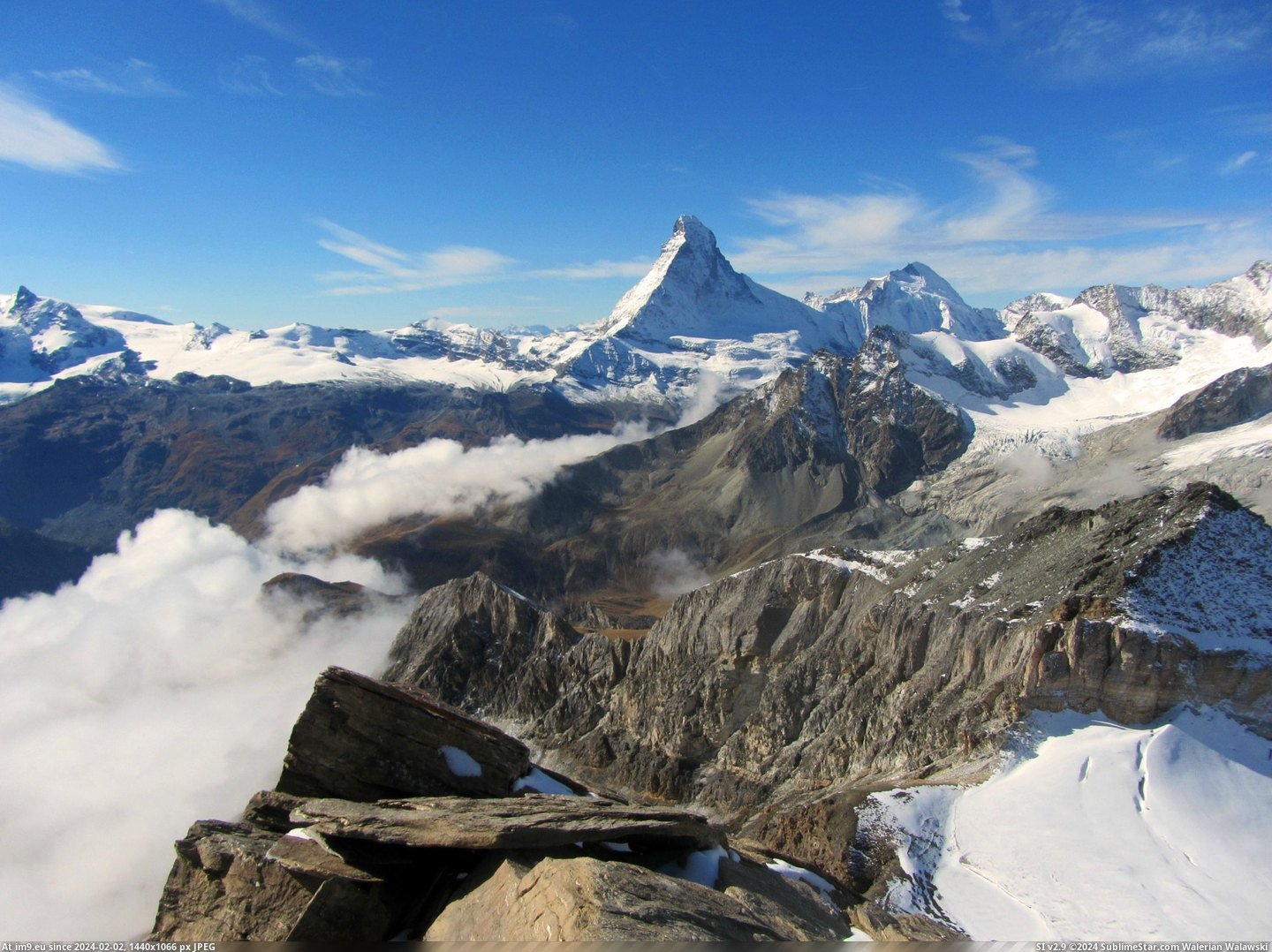 #Famous #Alps #Matterhorn #Peak [Earthporn] Looking over to the Matterhorn, most famous peak of the alps [2783x2074][OC] Pic. (Изображение из альбом My r/EARTHPORN favs))