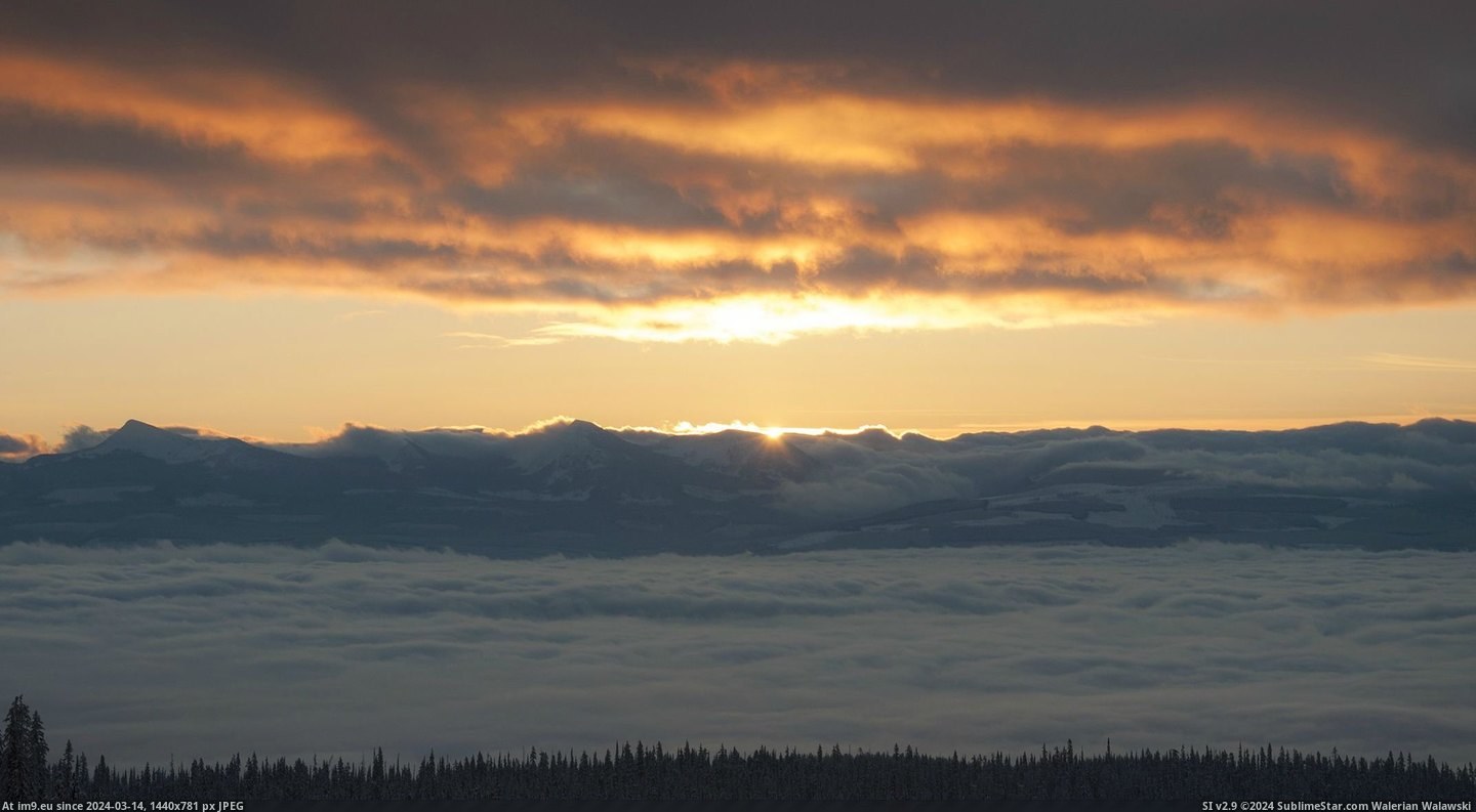 #Big #White #Mountains #Kelowna #Monashee #Sunrise #Resort #Ski [Earthporn] Monashee Mountains during sunrise - Big White Ski Resort. Kelowna, B.C [OC] [2144x1175] Pic. (Obraz z album My r/EARTHPORN favs))