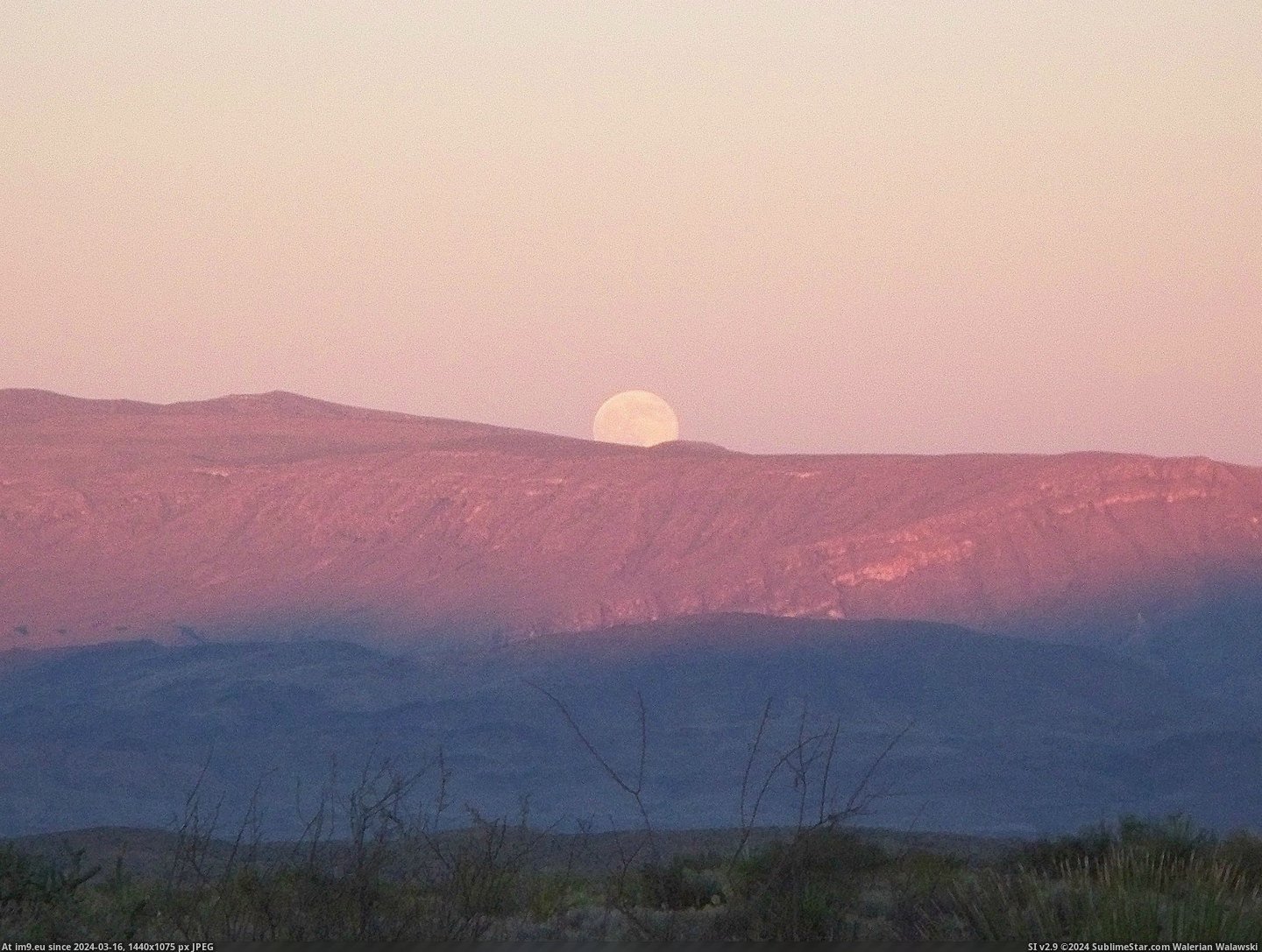 #Big #Park #Bend #Moonrise #National #Sunset [Earthporn] Moonrise opposite sunset, Big Bend National Park [2832 x 2128] [OC] Pic. (Изображение из альбом My r/EARTHPORN favs))