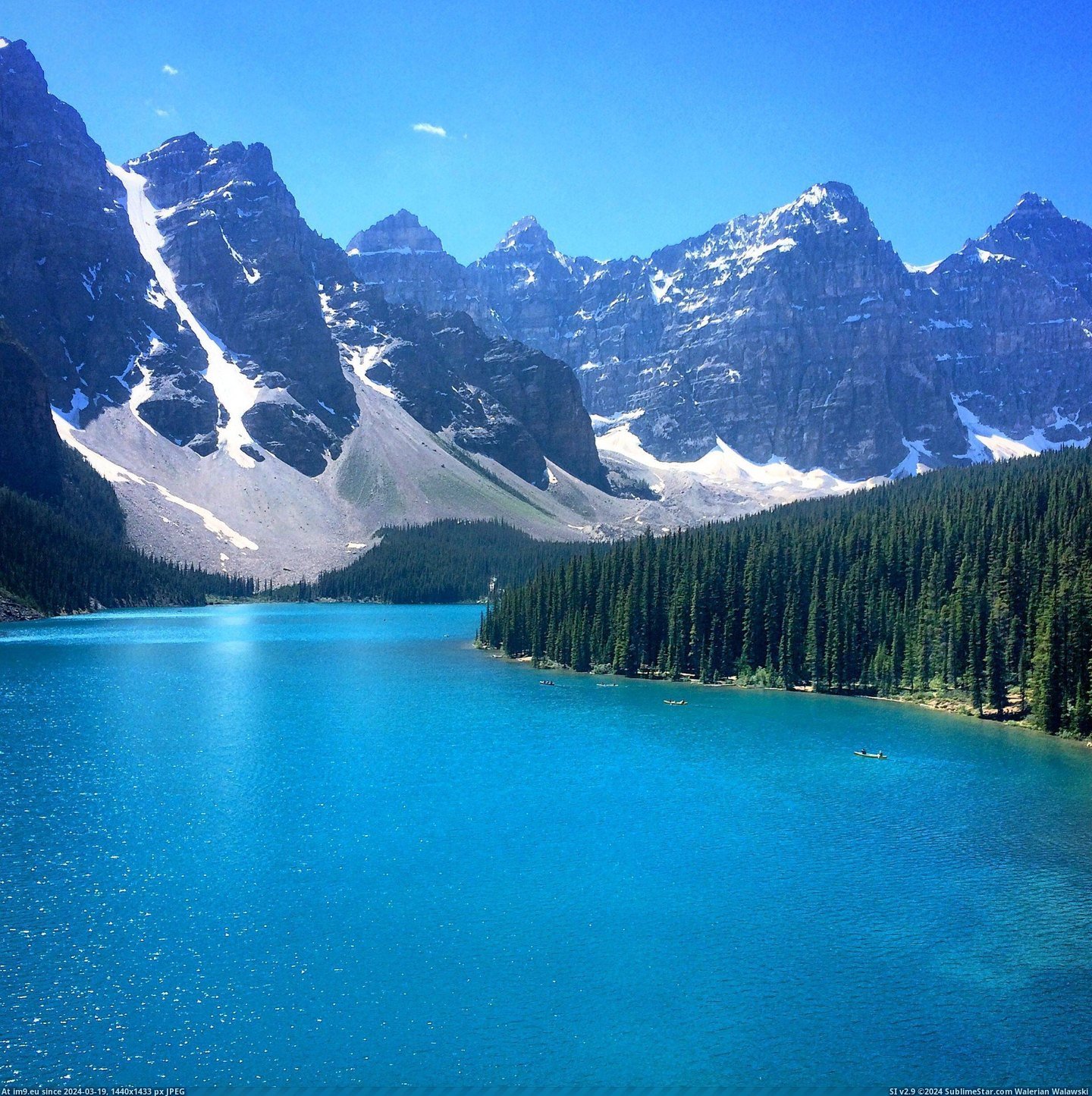 #Lake #Alberta #Moraine #Banff #2448x2448 [Earthporn] Moraine Lake in Banff, Alberta [2448x2448] [OC] Pic. (Image of album My r/EARTHPORN favs))