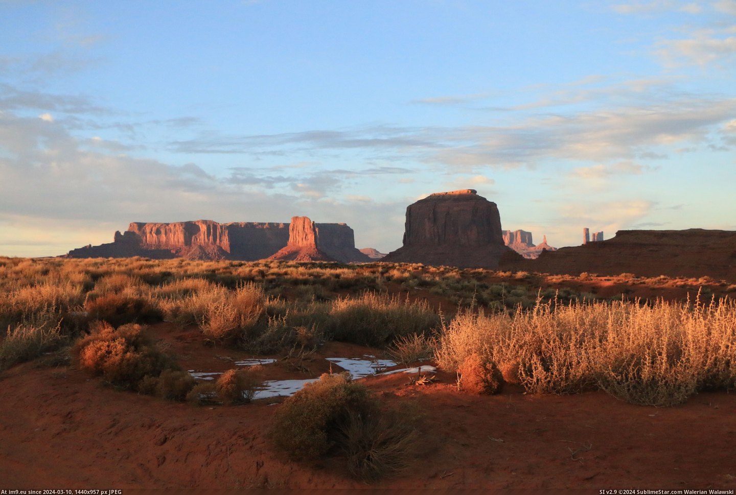 #Wallpaper #Beautiful #Favorite #Sunset #Desert #Clouds #Monument #Canon #Valley #Place #Sky #Utah [Earthporn] My favorite place Monument Valley, Utah. December 28th 2015. Sunset. (Canon 70D)  [4096x2732] Pic. (Изображение из альбом My r/EARTHPORN favs))