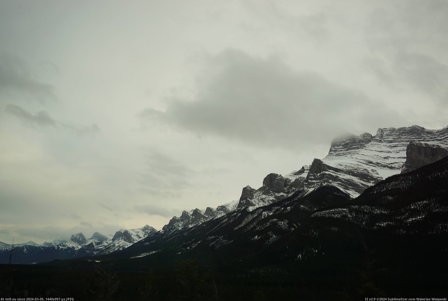 #Mountains #Line #6000x4000 #Alberta #Rocky [Earthporn] [OC] Line of mountains - Rocky Mountains, Alberta [6000x4000] Pic. (Image of album My r/EARTHPORN favs))