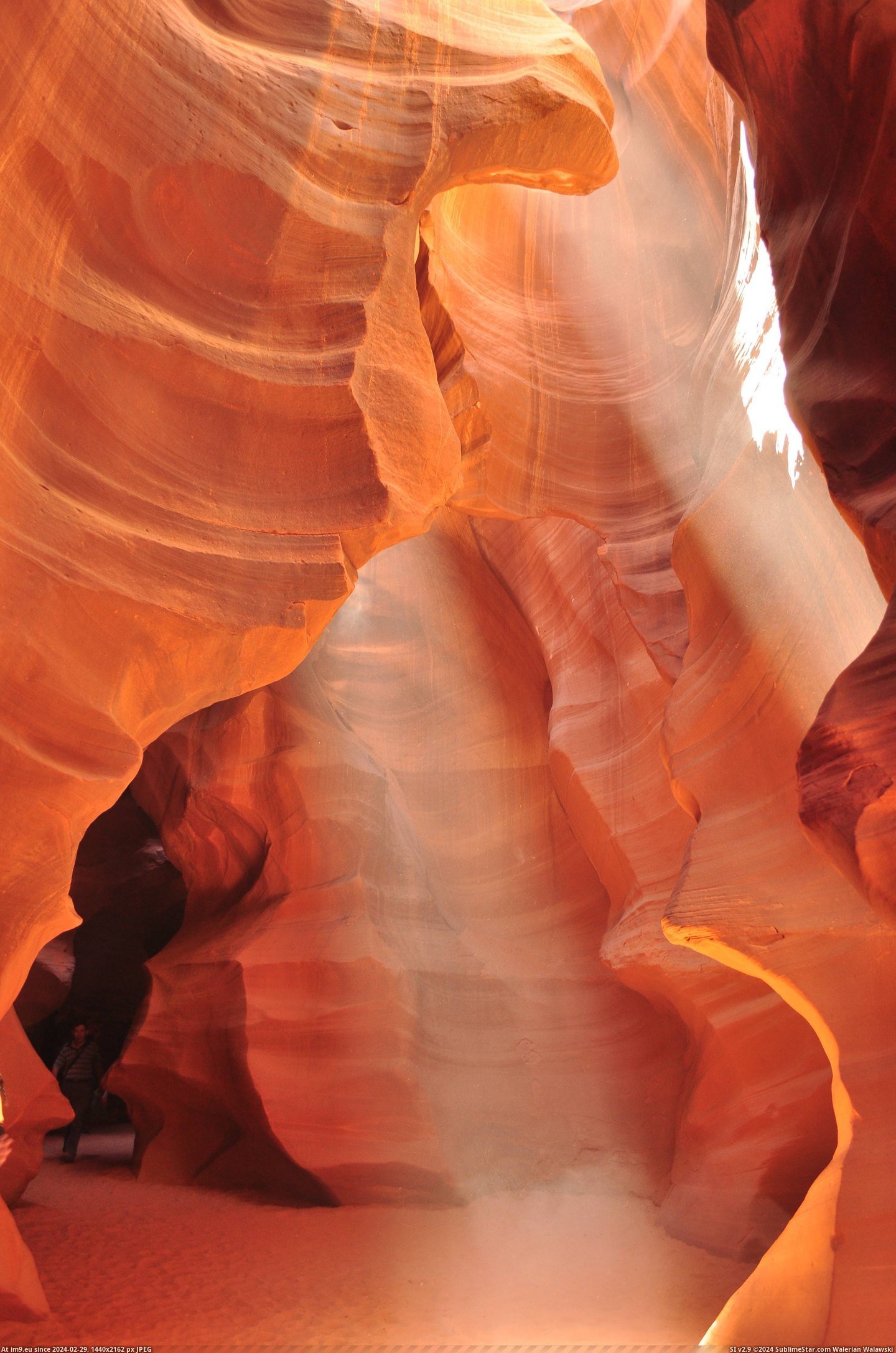 #Photos #Favorite #Walked #Antelope #2848x4288 #Left #Canyon [Earthporn] [OC] Walked through Antelope Canyon and left with 100+ photos, this was my favorite [2848x4288] Pic. (Bild von album My r/EARTHPORN favs))