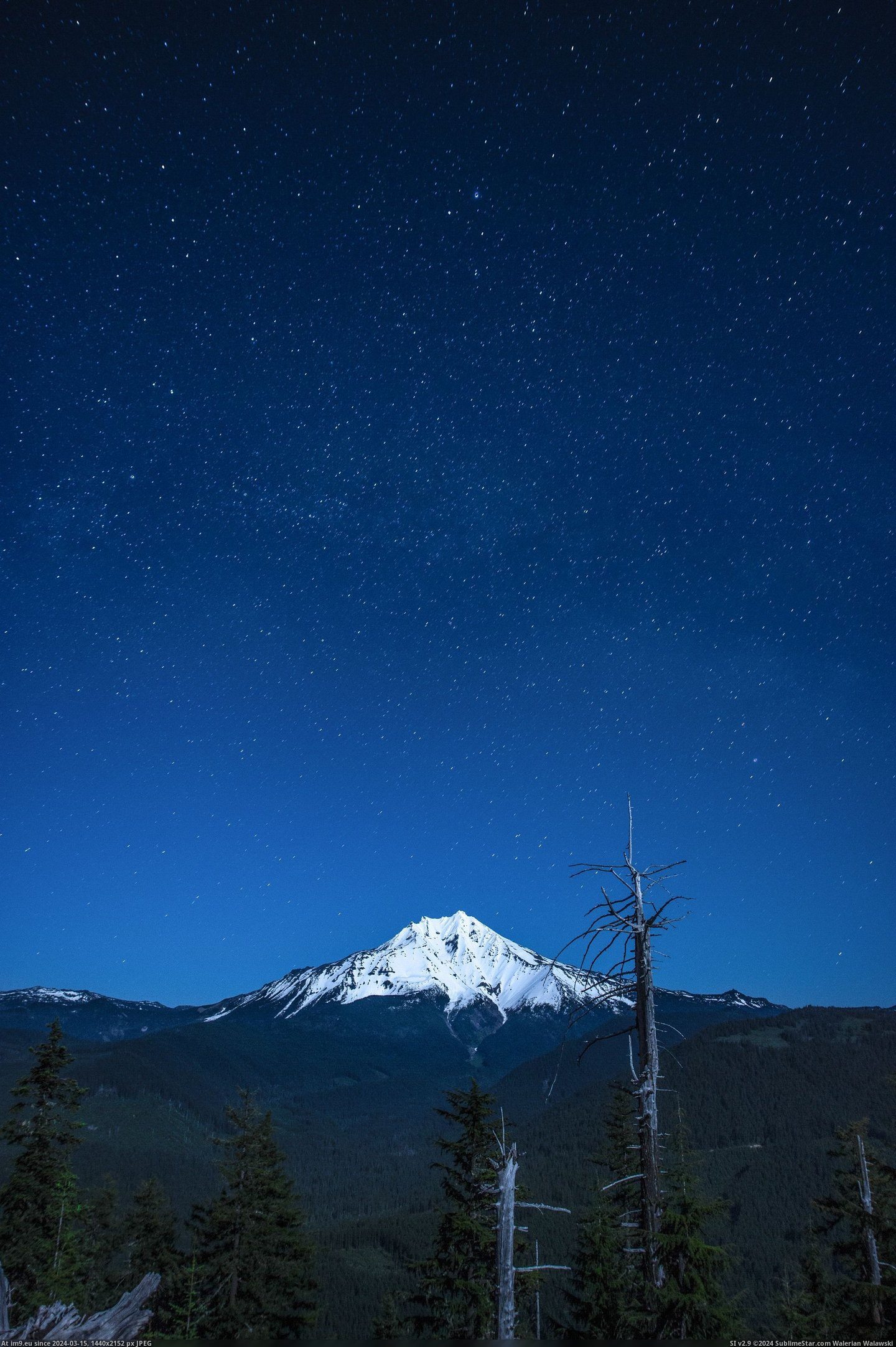 #Oregon  #Jefferson [Earthporn] Oregon's Mt. Jefferson  3451x5176 Pic. (Obraz z album My r/EARTHPORN favs))