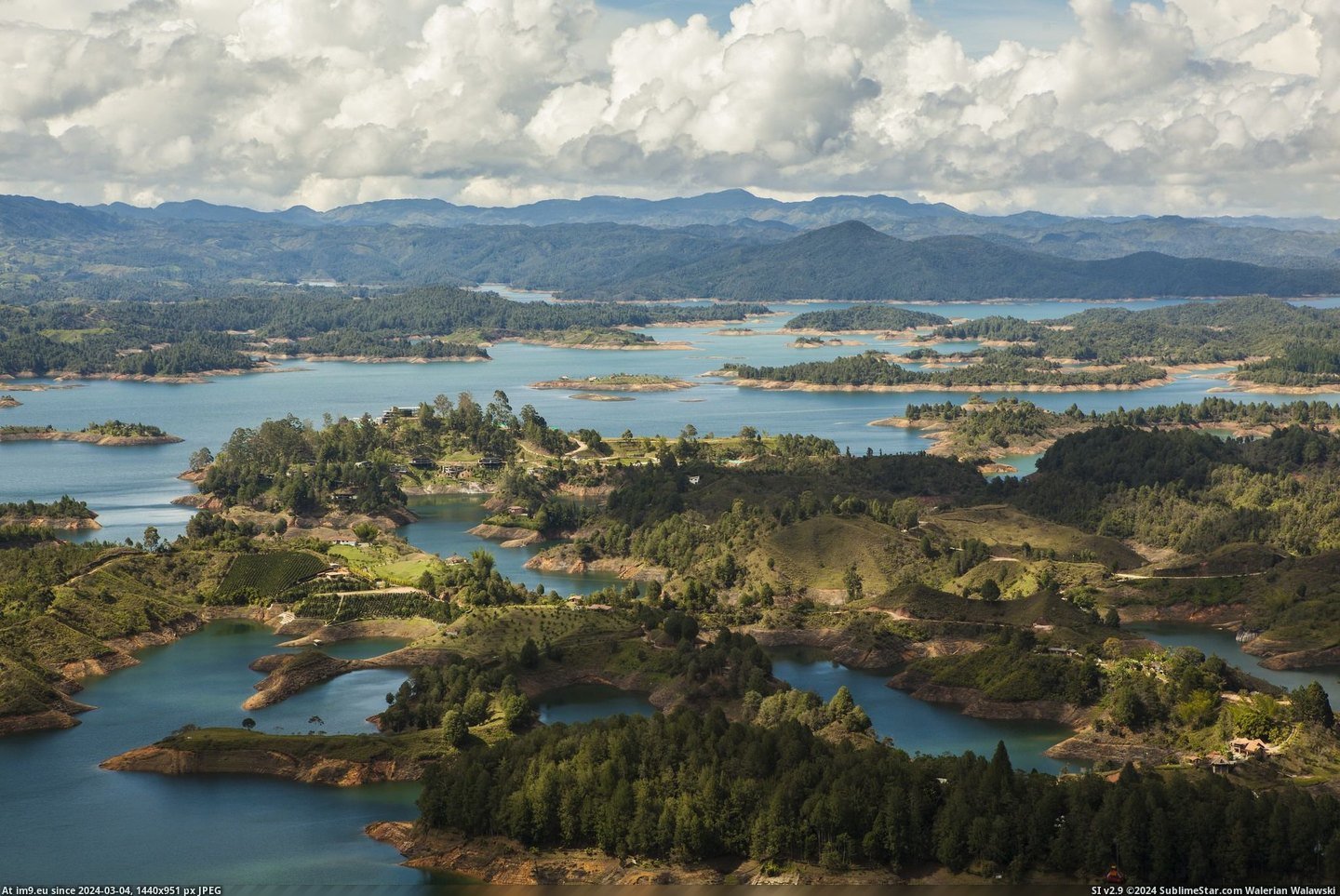 #Picture #Colombia #Guatape #2048x1365 [Earthporn] Picture I took in Guatape, Colombia [2048x1365][OC] Pic. (Image of album My r/EARTHPORN favs))
