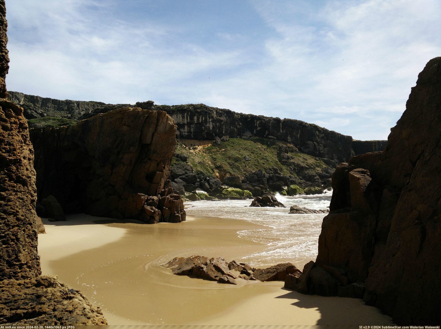 #Beach  #Portugal [Earthporn] Praia do Malhão (Malhão Beach), Portugal  [3787x2808] Pic. (Obraz z album My r/EARTHPORN favs))