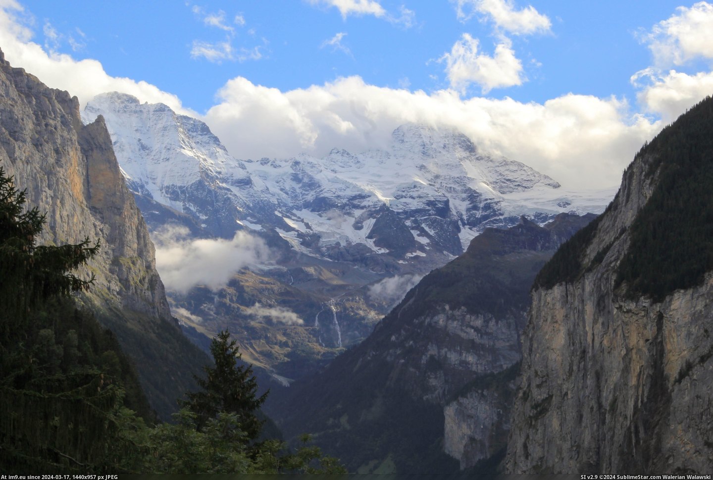 #Photo #Walking #Snapped #Lauterbrunnen #5184x3456 #Switzerland [Earthporn]  Snapped this photo in Switzerland somewhere between Lauterbrunnen and Wengen while walking. [5184x3456] Pic. (Image of album My r/EARTHPORN favs))