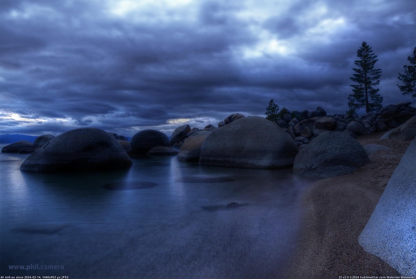 #Lake #Water #East #Skies #2048x1367 #Tahoe #Surreal #Shore [Earthporn] Stilled Water and Surreal Skies over east shore, Lake Tahoe, last weeked [oc][2048x1367] Pic. (Изображение из альбом My r/EARTHPORN favs))
