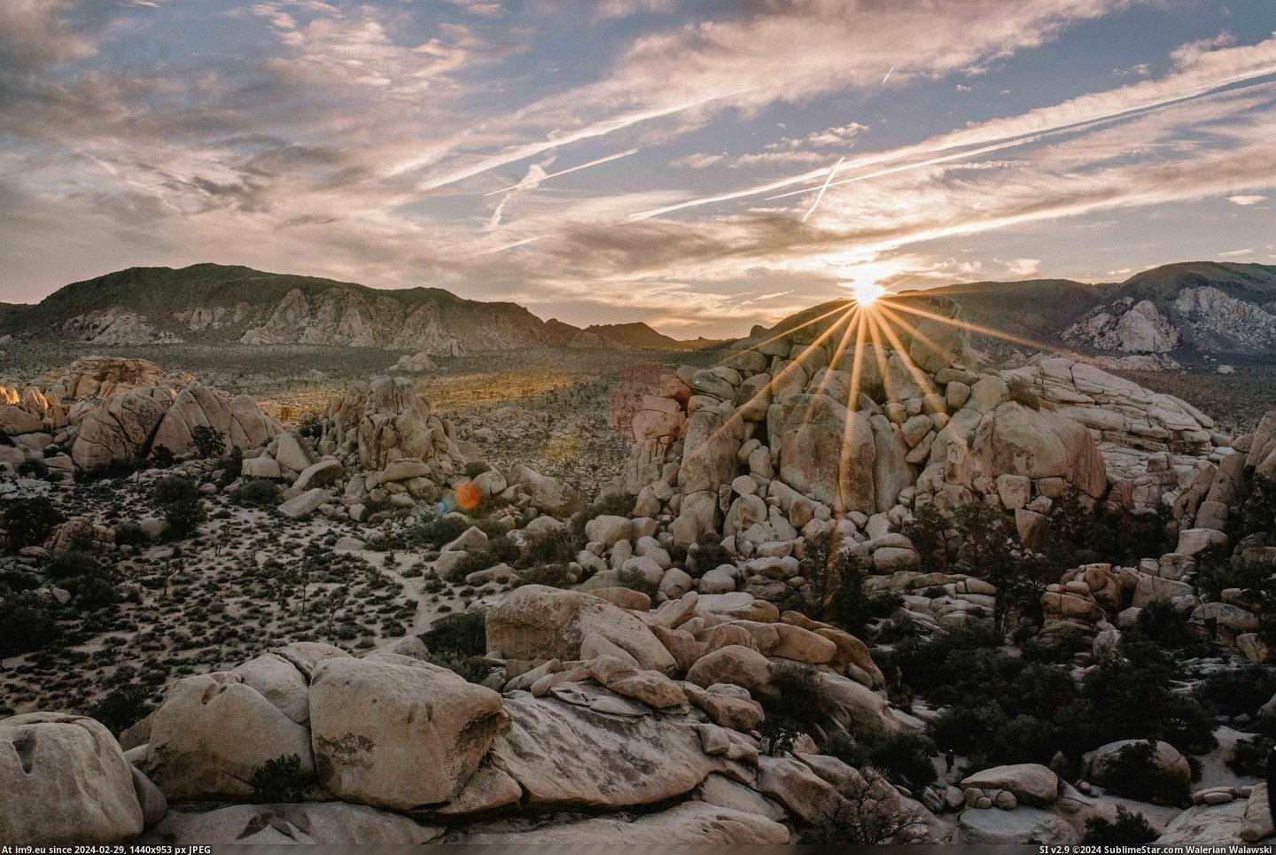 [Earthporn] Sunrise in Joshua Tree National Park, CA. [2386x1591] (in My r/EARTHPORN favs)