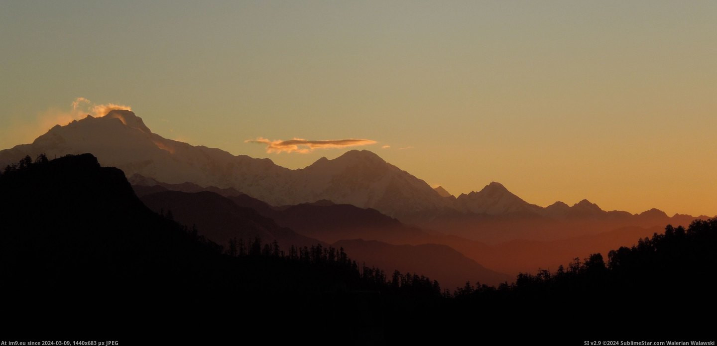 #Sunrise #Annapurna #Range [Earthporn] Sunrise in the Annapurna Range [4608 × 2199] [OC] Pic. (Image of album My r/EARTHPORN favs))