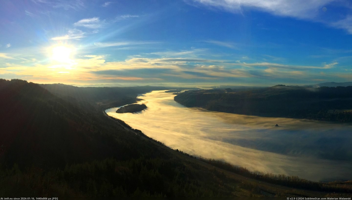 #Sunset #Columbia #Gorge #Oregon [Earthporn]  Sunset over the Columbia Gorge, Oregon [6832x3842] Pic. (Image of album My r/EARTHPORN favs))