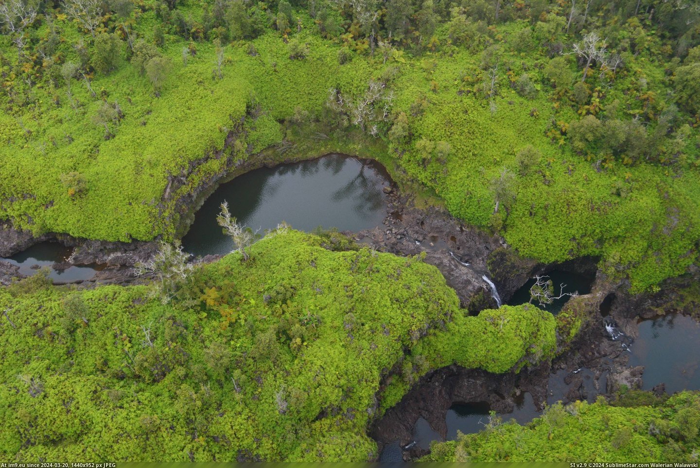 #Big #Island #3008x2000 #Hawaii #Helicopter [Earthporn] Taken from a helicopter on the Big Island, Hawaii  [3008x2000] Pic. (Image of album My r/EARTHPORN favs))