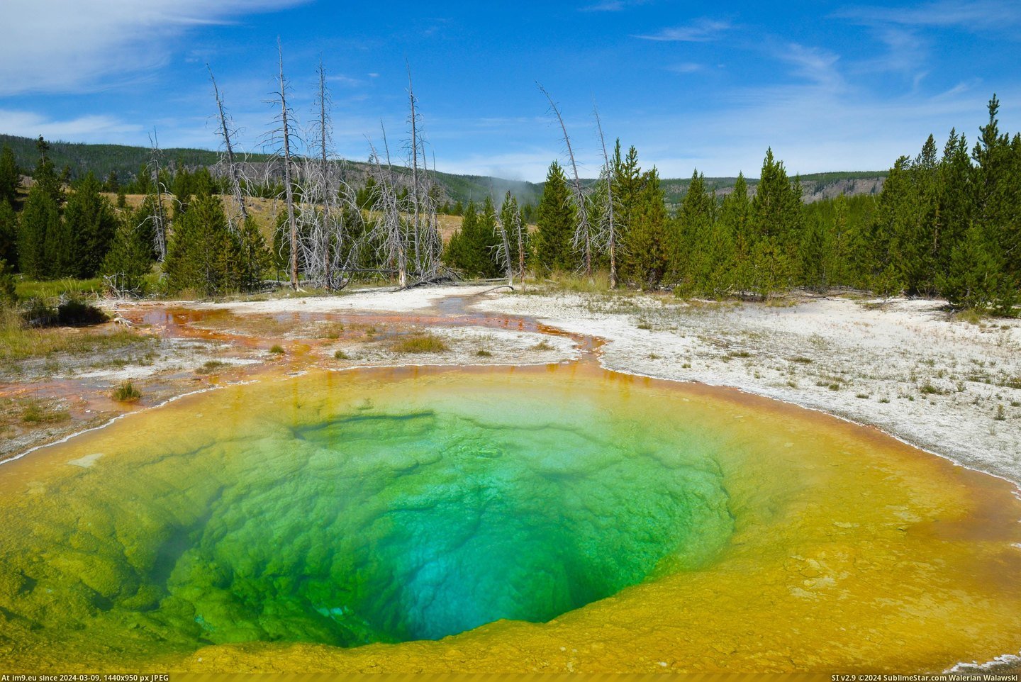 #Beautiful #Morning #Yellowstone #Glory #Pool #Colors [Earthporn]  The beautiful colors of the Morning Glory Pool, Yellowstone [4928×3264] Pic. (Obraz z album My r/EARTHPORN favs))