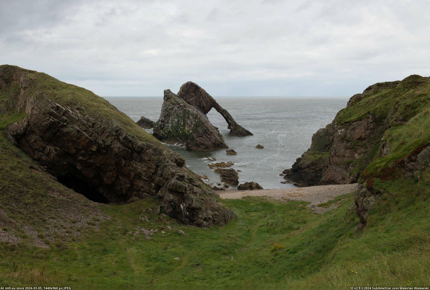 #Rock #Bow #Fiddle #Scotland [Earthporn] The Bow Fiddle Rock, Scotland [2909x1951][OC] Pic. (Изображение из альбом My r/EARTHPORN favs))