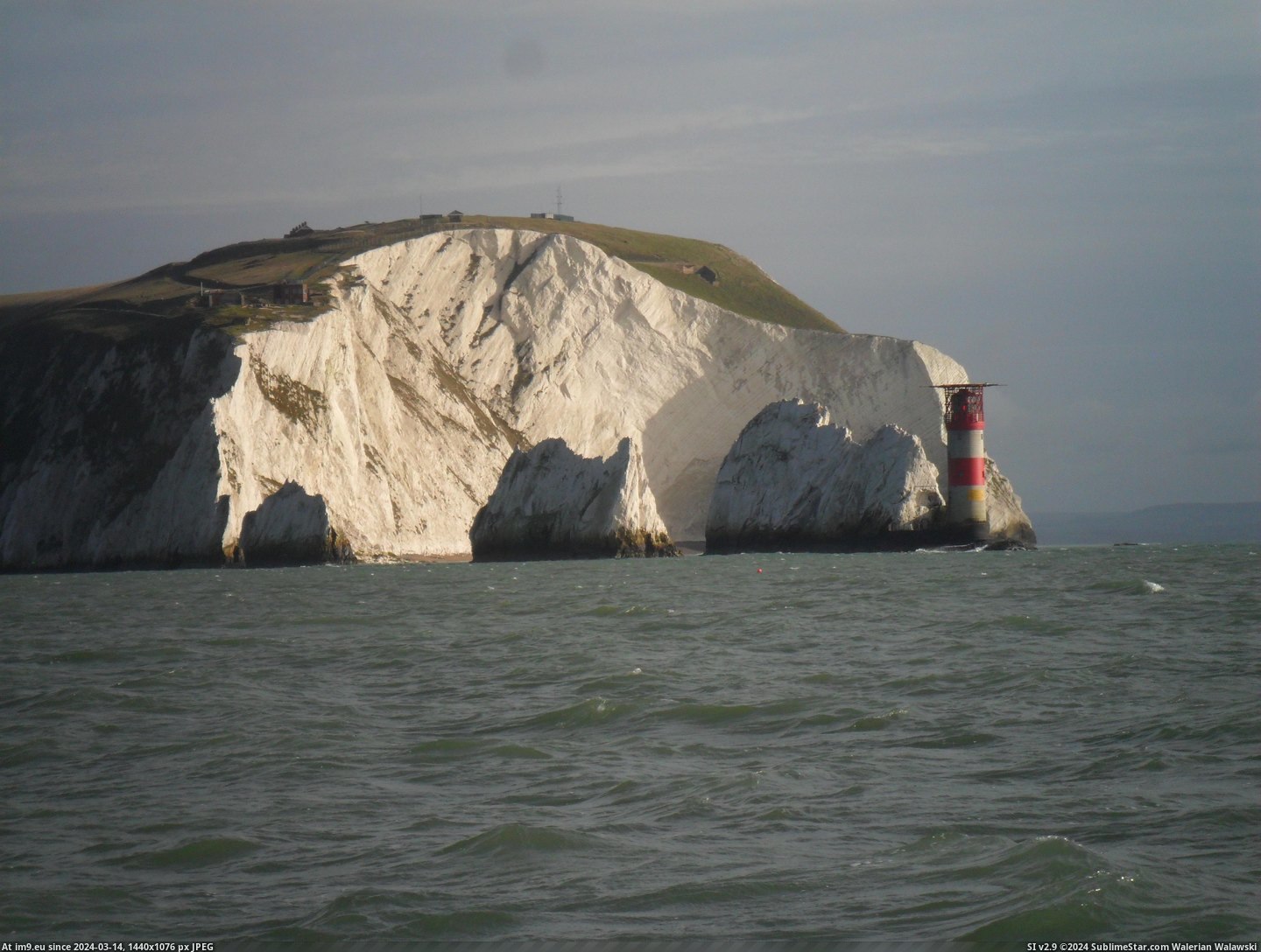 #Isle #Needles #Wight #3000x4000 [Earthporn] The Needles, Isle of Wight, UK [3000x4000] [OC] Pic. (Bild von album My r/EARTHPORN favs))