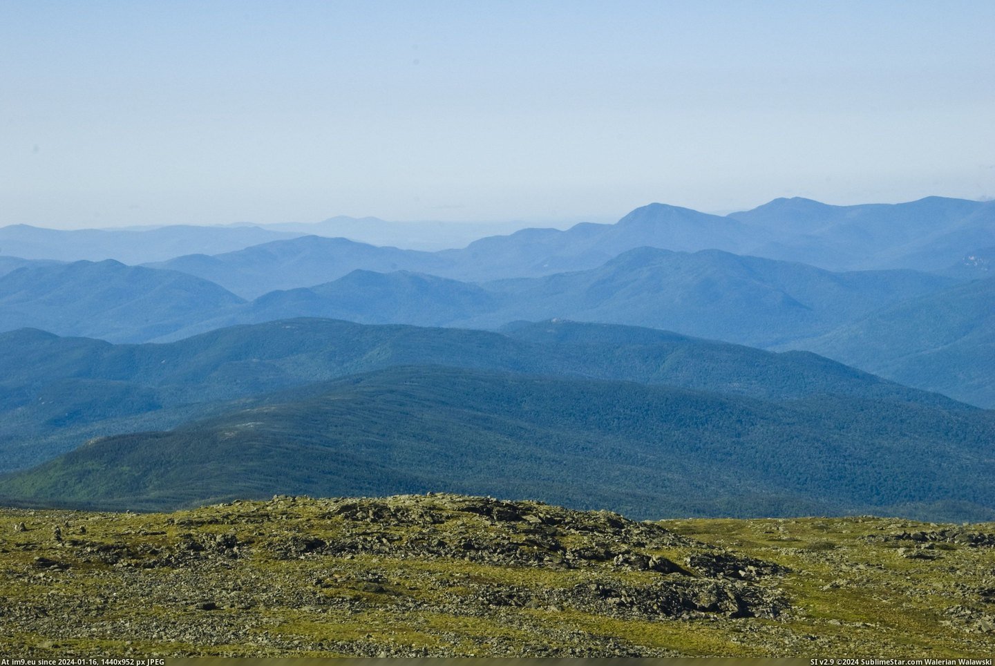 #Distance #Mount #Rare #Summit #Judge #3008x2000 #Washington #Range #Mile [Earthporn] The rare 100-mile view from the summit of Mount Washington, NH [3008x2000]- (they judge distance by which range you  Pic. (Obraz z album My r/EARTHPORN favs))