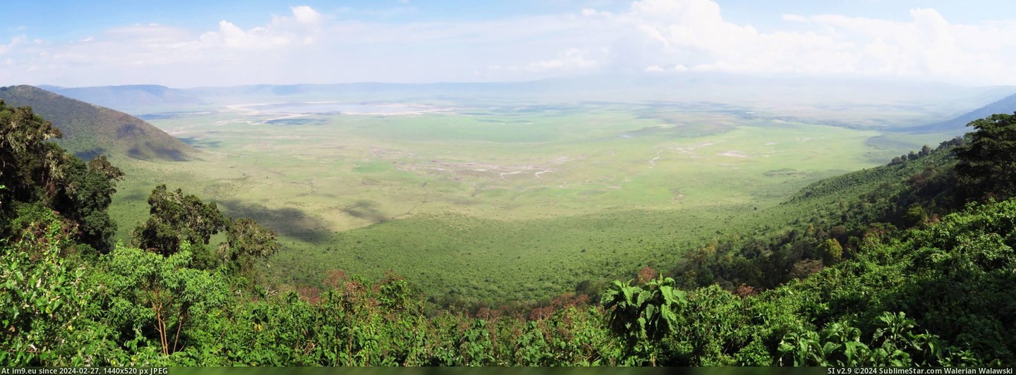 #Real #Tanzania #Goro #Crater [Earthporn]  The real Un'goro Crater, Ngorongoro Crater in Tanzania [3552x1294] Pic. (Bild von album My r/EARTHPORN favs))