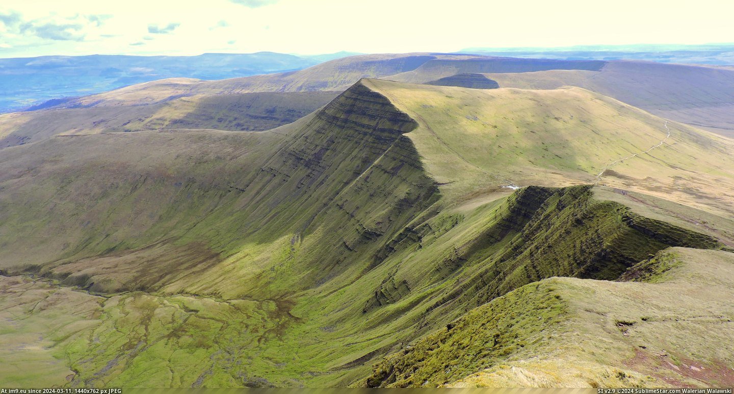#Morning #Top #Wales #Ate #Pen #Fan #Breakfast [Earthporn] This is where I ate my breakfast this morning. View of Cribyn from the top of Pen Y Fan, Wales  [4605x2449] Pic. (Image of album My r/EARTHPORN favs))