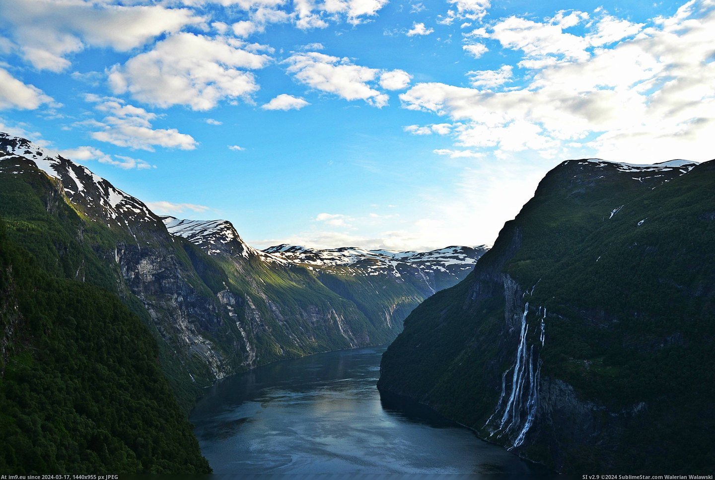 #Work #Norway #Geirangerfjord #Hike #3456x2304 [Earthporn] Took this on my after-work hike in Geirangerfjord, Norway. [3456x2304] [OC] Pic. (Bild von album My r/EARTHPORN favs))