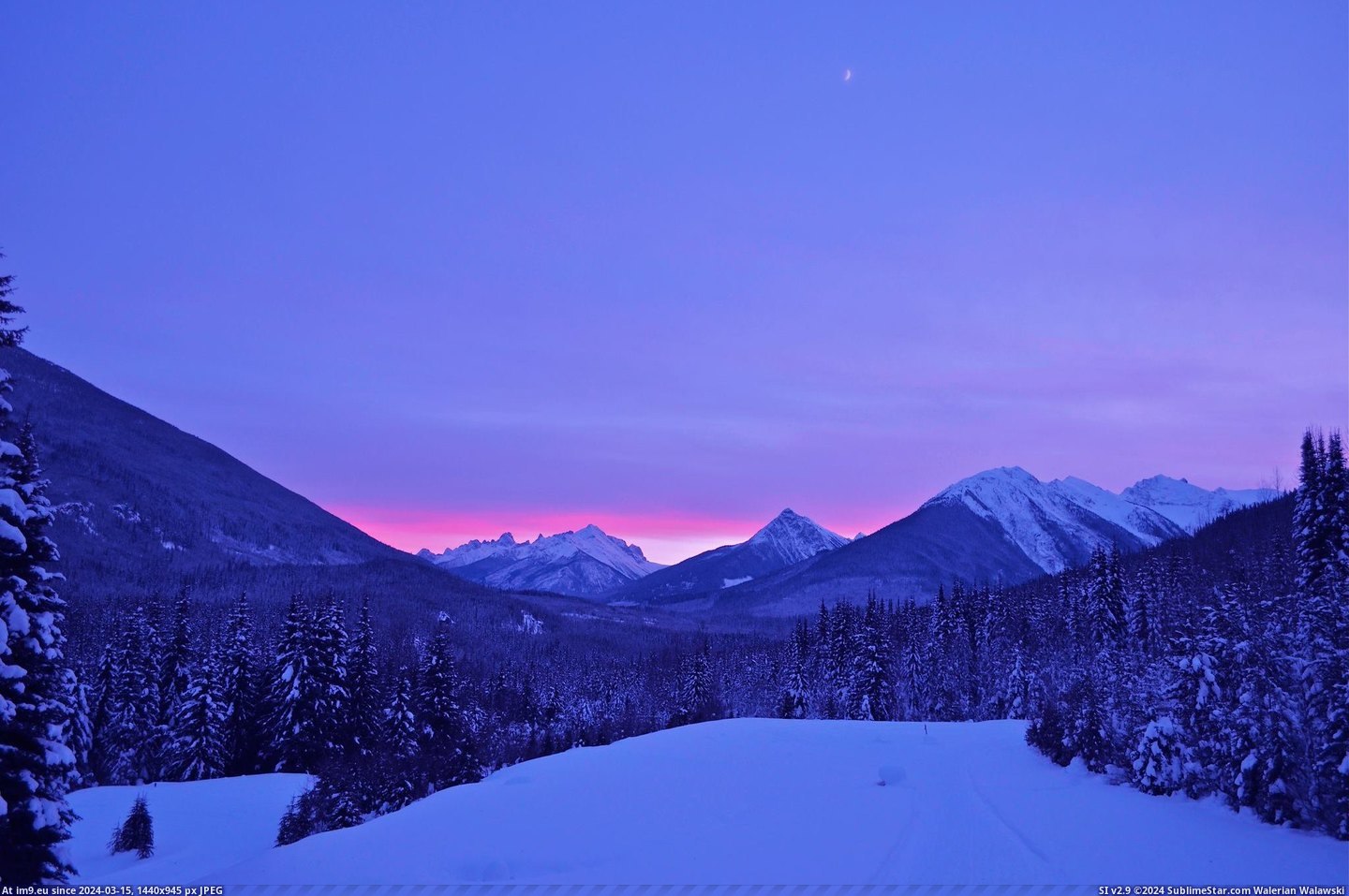#Job #Rockies #2048x1356 #Canadian [Earthporn] View from my job. Canadian Rockies [2048x1356] Pic. (Obraz z album My r/EARTHPORN favs))