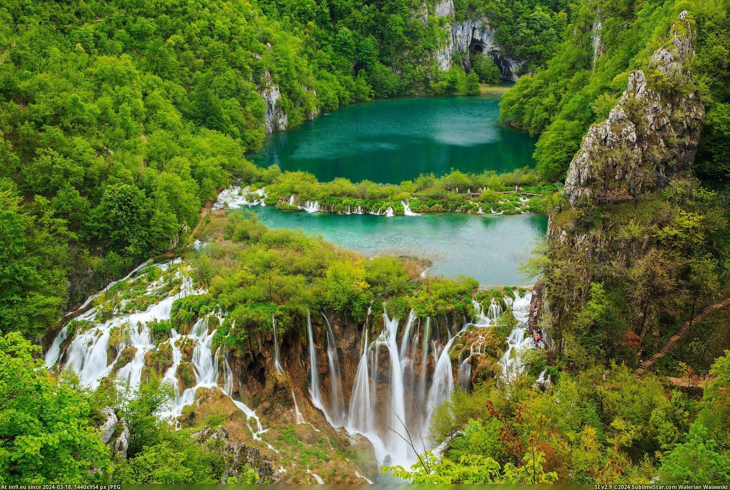 #Park #National #Waterfalls #Plitvice #Robert #Croatia [Earthporn] Waterfalls in Plitvice National Park, Croatia by Fesus Robert [2736x1824] Pic. (Image of album My r/EARTHPORN favs))