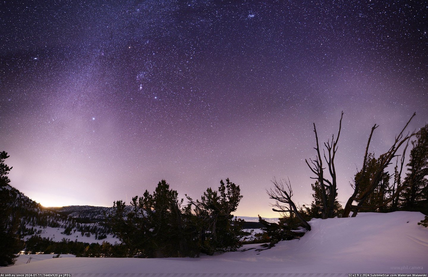 #Photo #Wallpaper #Night #Lake #Left #Winter #Rose #Sky #Nature #Stars [Earthporn] Winter Night Sky over The Mt Rose - Sheep Flat meadow last night, with Carson down to the left and Lake Tahoe peakin Pic. (Image of album My r/EARTHPORN favs))