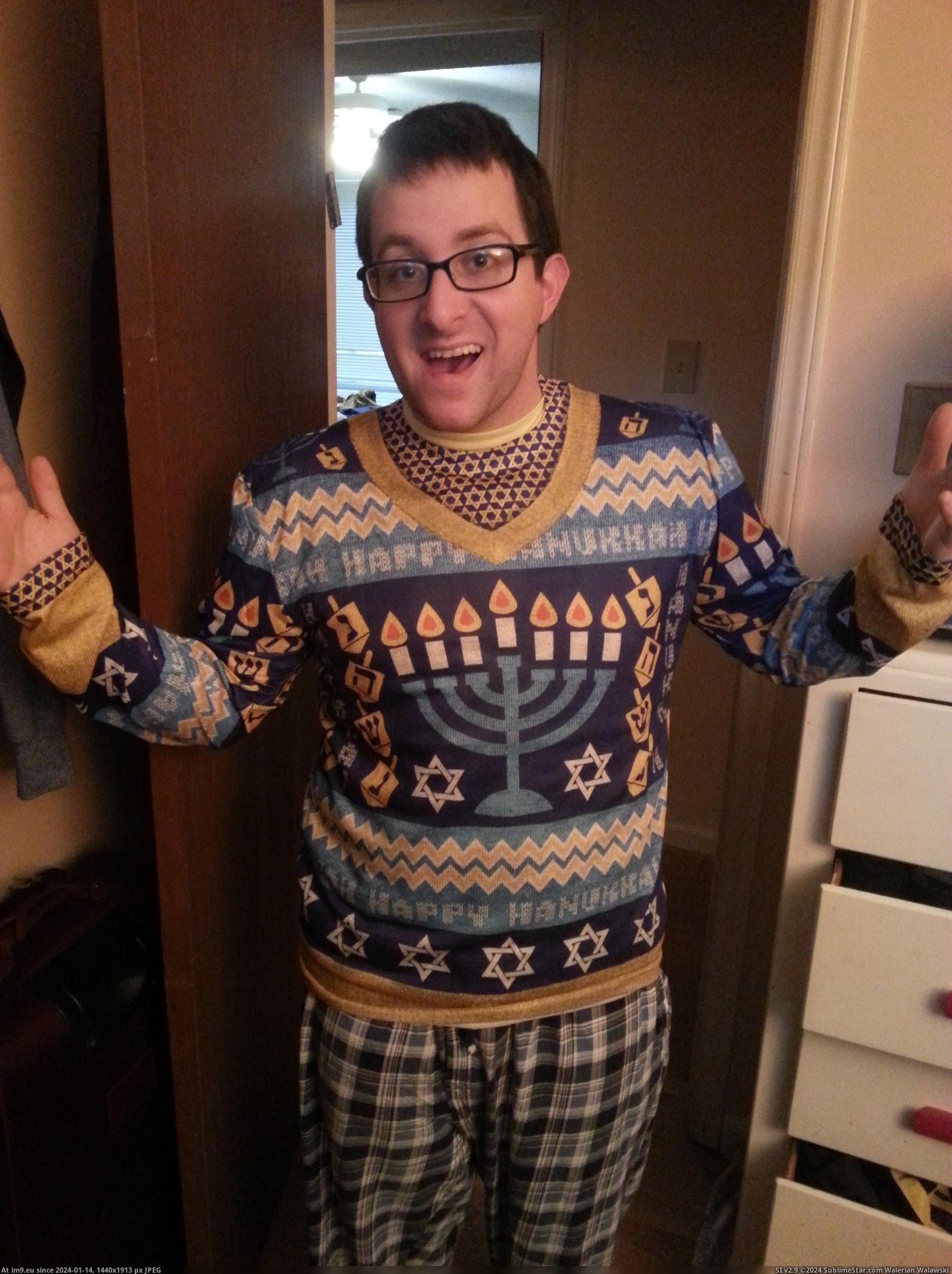 #Funny #Can #Jews #Sweaters #Too #Ugly [Funny] Jews can have ugly sweaters too! Pic. (Изображение из альбом My r/FUNNY favs))