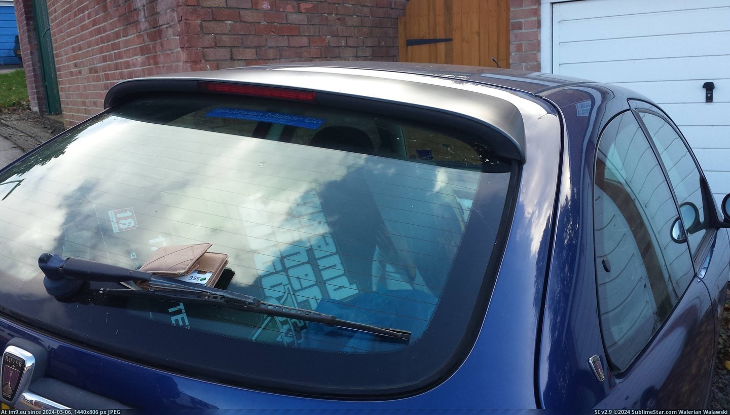#Funny #Left #Roof #Luckiest #Realised #Dude #Drove [Funny] Luckiest dude ever, realised left this on my roof and drove home Pic. (Obraz z album My r/FUNNY favs))