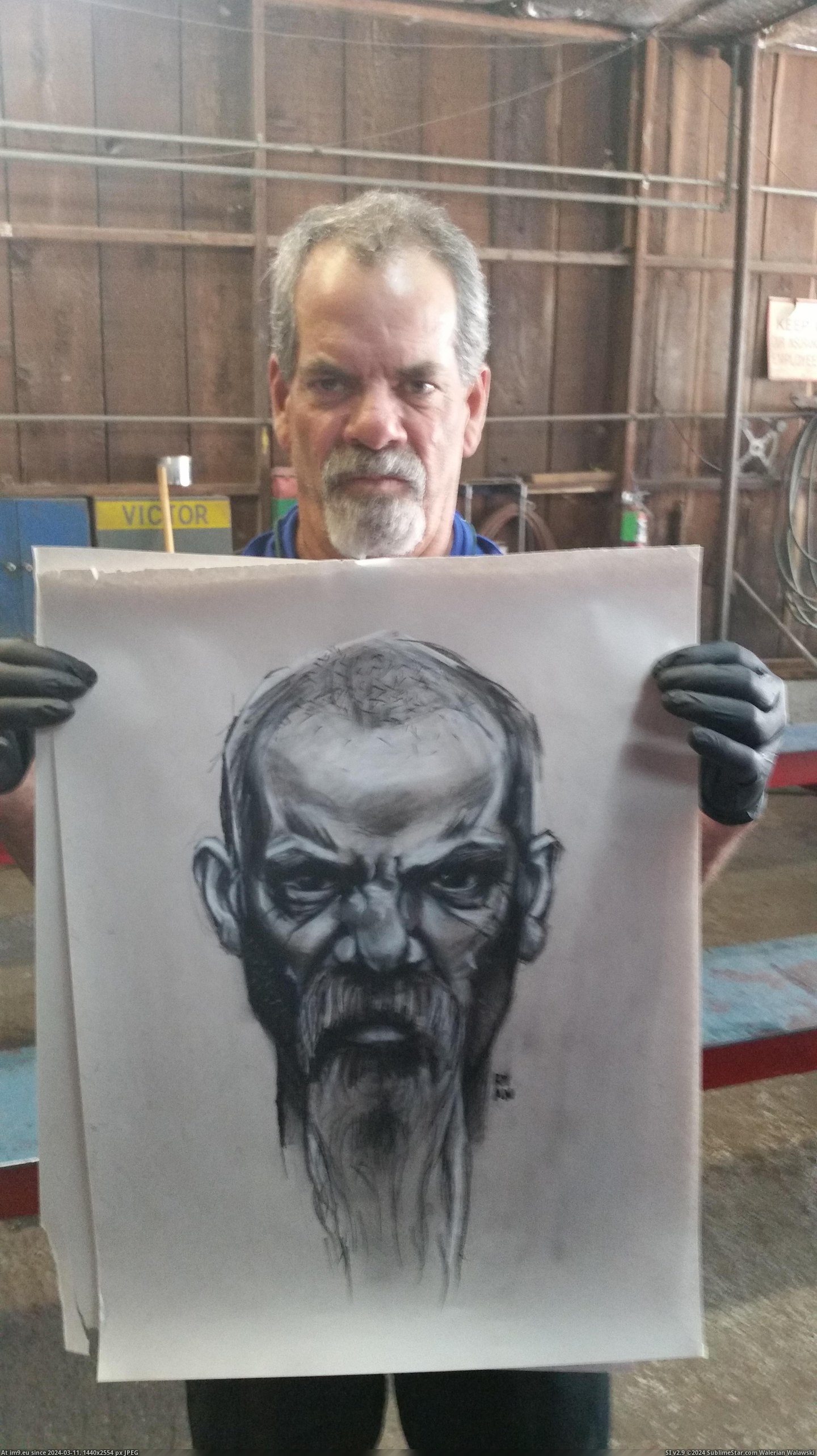#Funny #Dad #Redditgetsdrawn #Loves #Drawing [Funny] My dad loves his drawing from -r-redditgetsdrawn! I think... Pic. (Image of album My r/FUNNY favs))