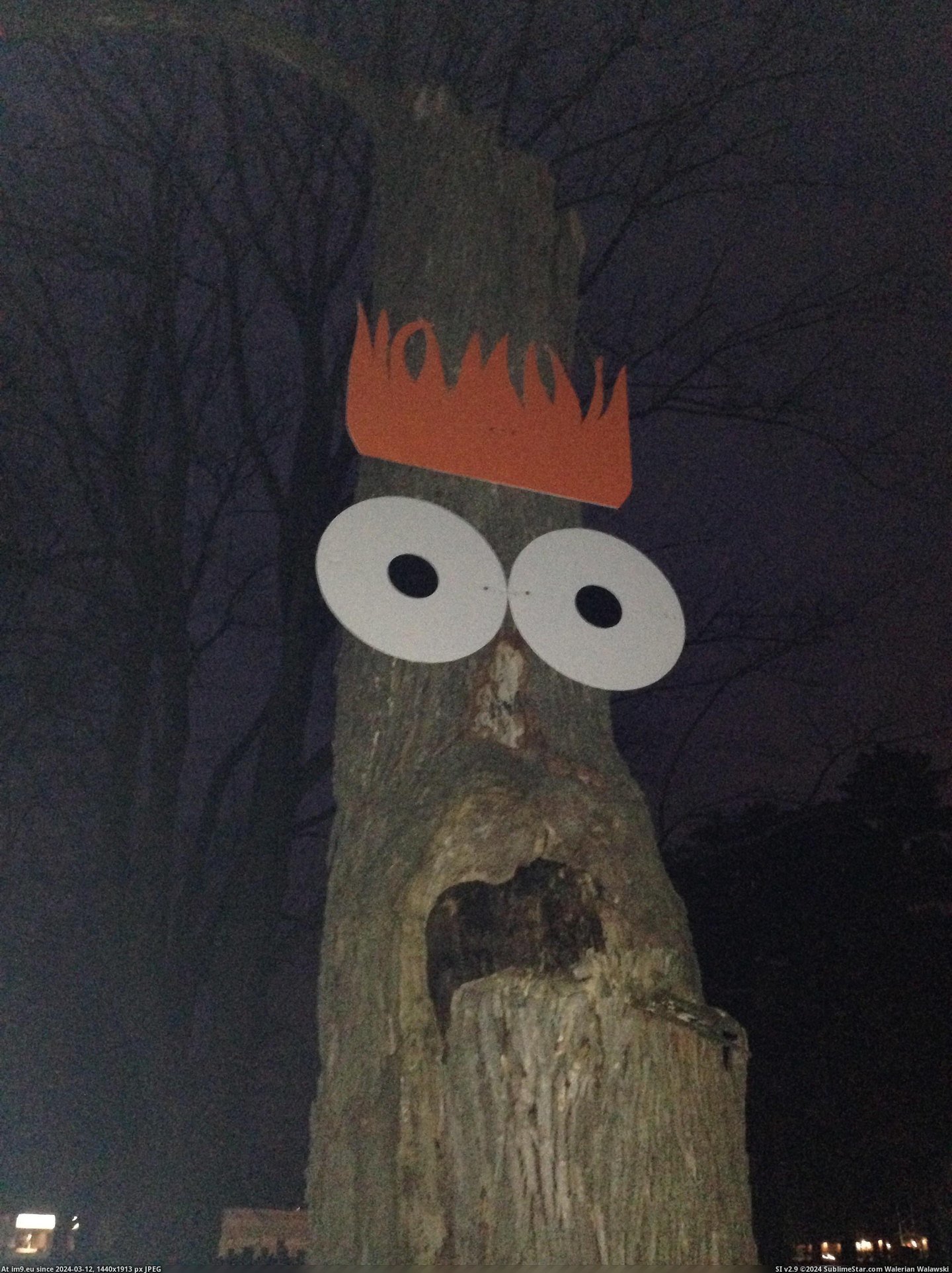 #Funny #Thought #Tree #Correct #Modify #Graveyard #Hilarious #Hometown [Funny] Someone thought it would be hilarious to modify a tree in a graveyard in my hometown. They were correct. Pic. (Image of album My r/FUNNY favs))