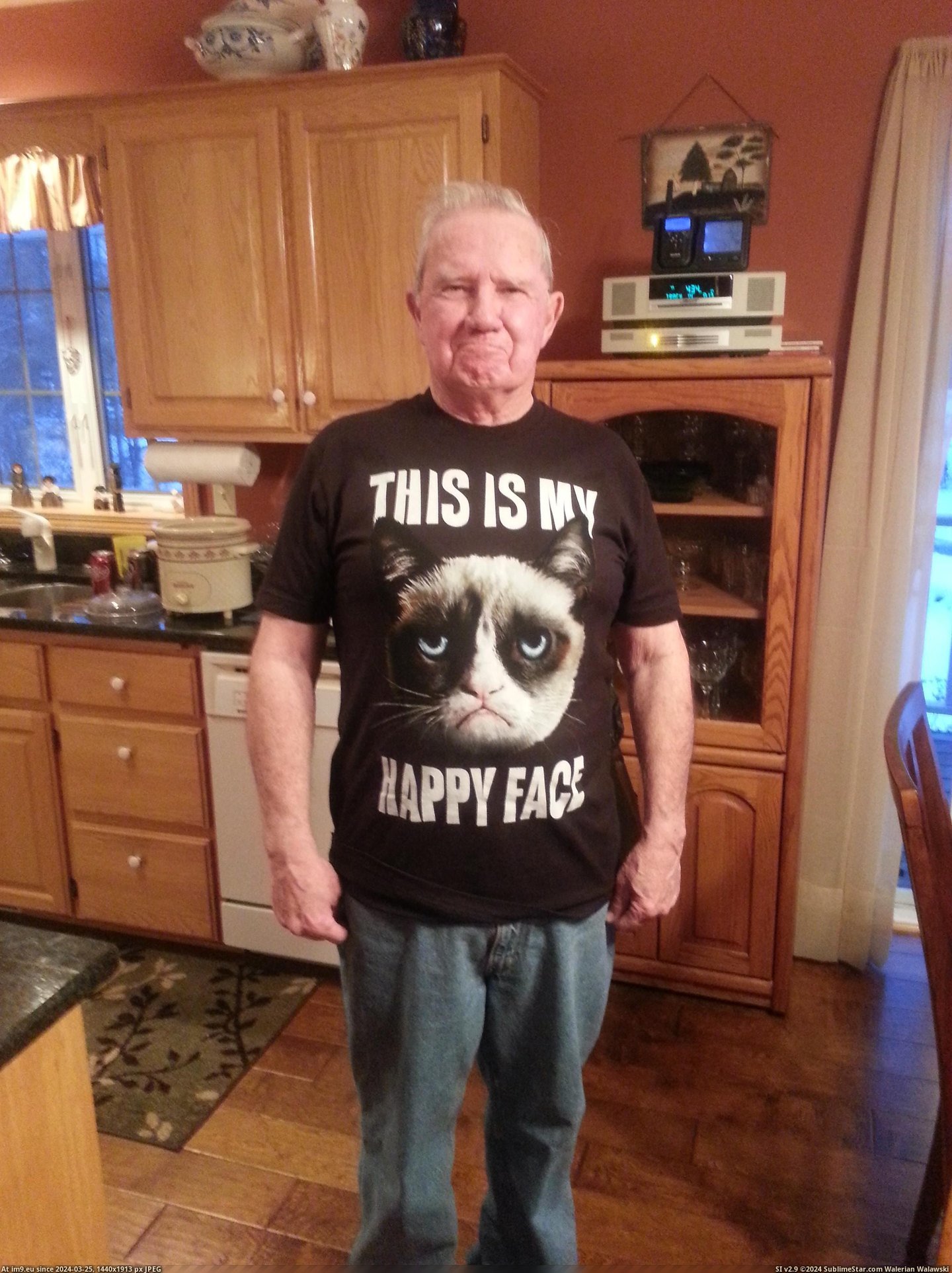 #Funny #For #Christmas #Wanted #Grandpa #Was #All [Funny] This was all my grandpa wanted for Christmas Pic. (Bild von album My r/FUNNY favs))