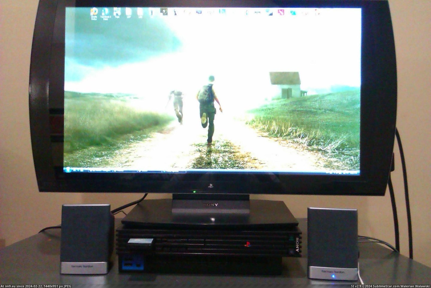 #Gaming #Monitor #Stand [Gaming] My PC monitor stand. Pic. (Bild von album My r/GAMING favs))