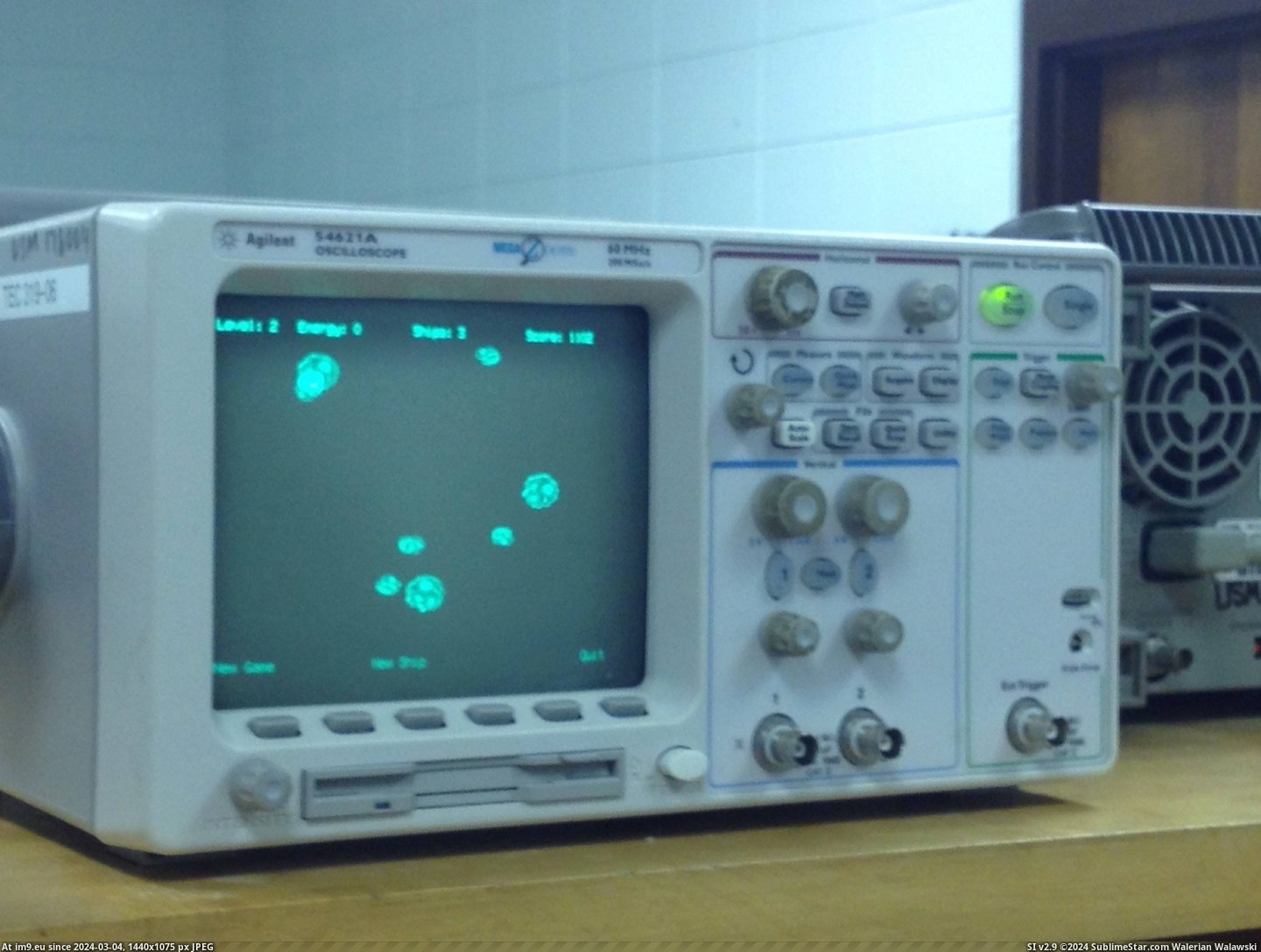 #Gaming #Lab #Oscilloscope #Electronics #Asteroids [Gaming] The Oscilloscope in our Electronics lab came with asteroids Pic. (Image of album My r/GAMING favs))