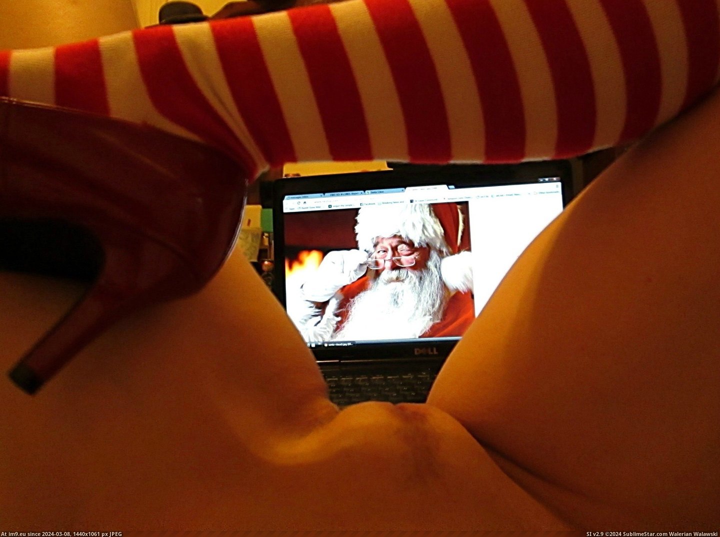 #Saw #Santa #Clause #Mommy #Lashing [Gonewild] I Saw Mommy {F}lashing Santa Clause Pic. (Obraz z album My r/GONEWILD favs))